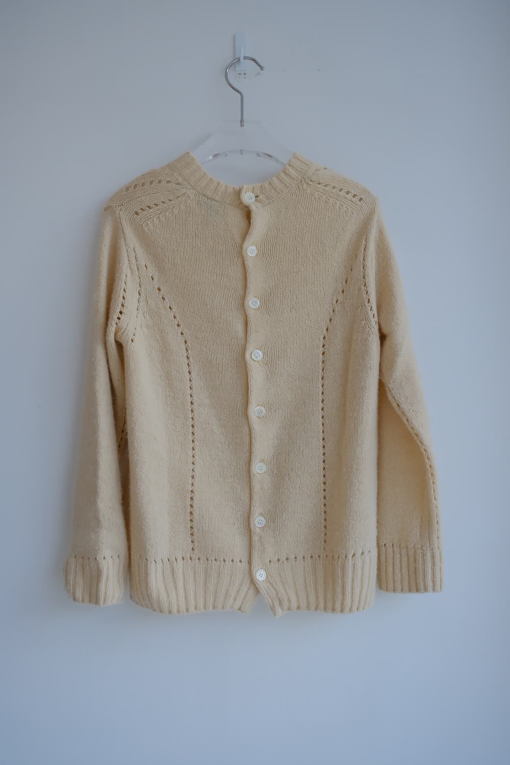 Cashmere back button cardigan 상품이미지9