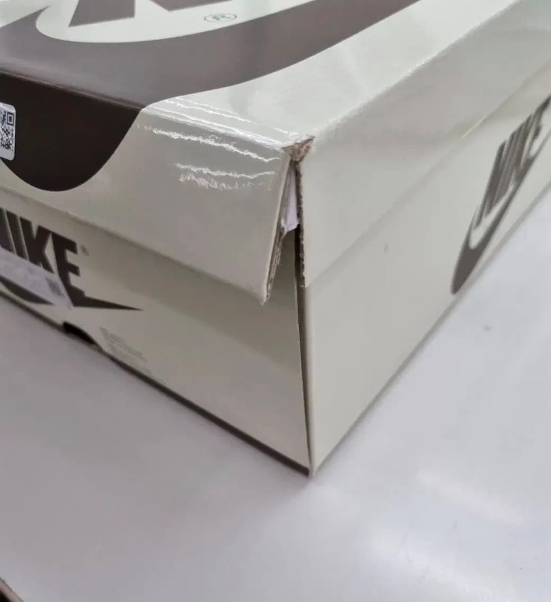 조던 1 x 트래비스 스캇 레트로 로우 OG SP 세일 앤 리저록 270 상품이미지3