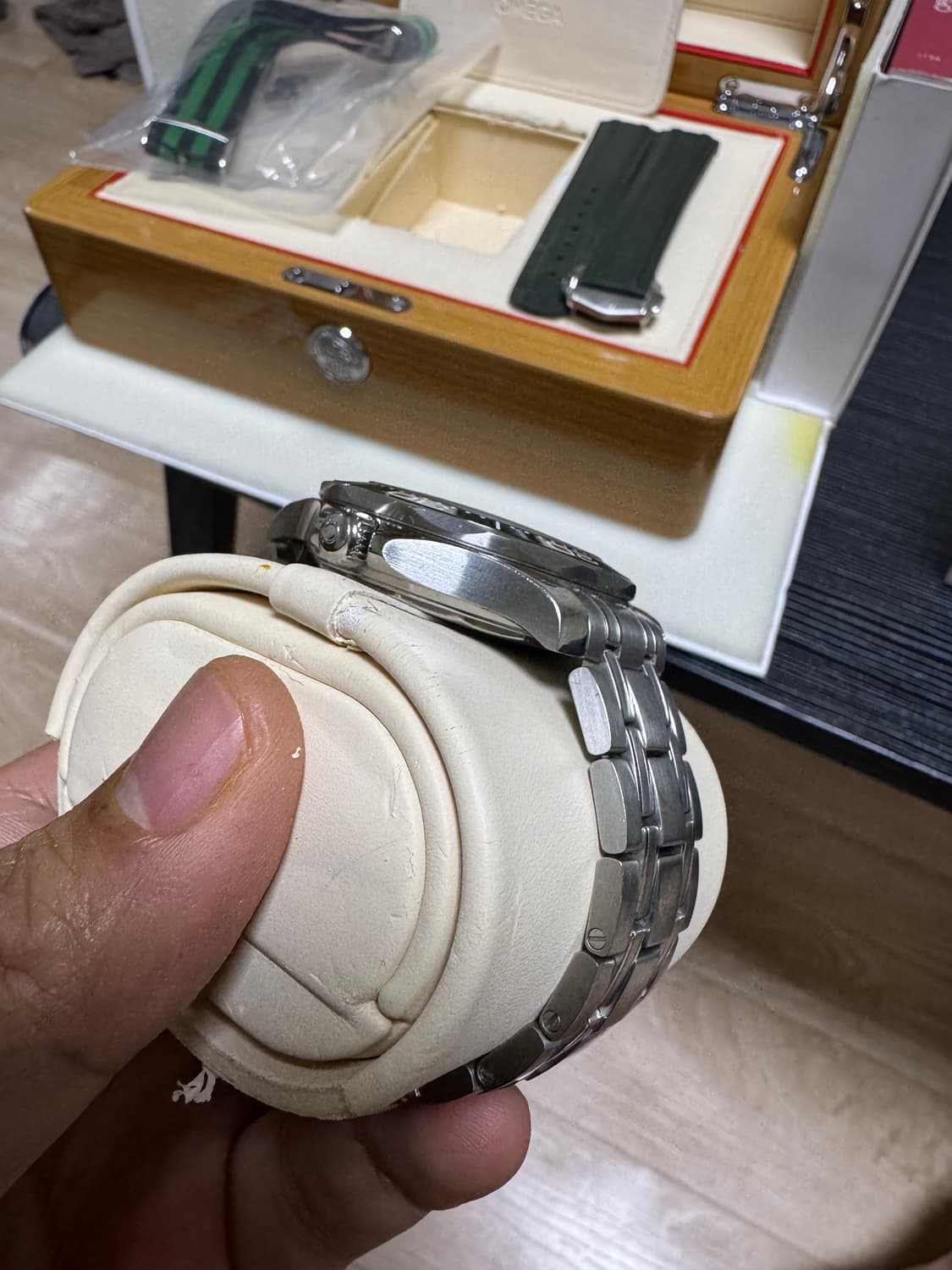 오메가 씨마스터 300 상품이미지4