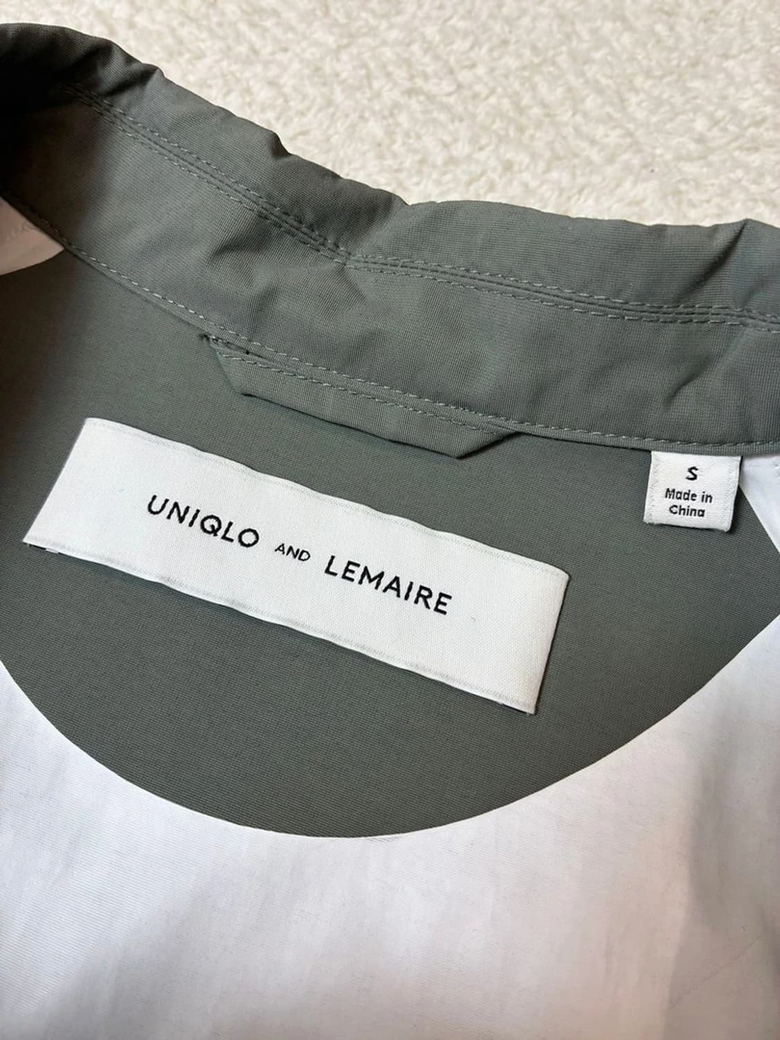 유니클로 x 르메르 웨더 벨티드 트렌치 레인코트 PN7202 상품이미지9