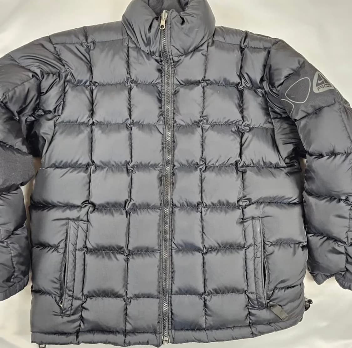 나이키 acg 리버서블 패딩 상품이미지1