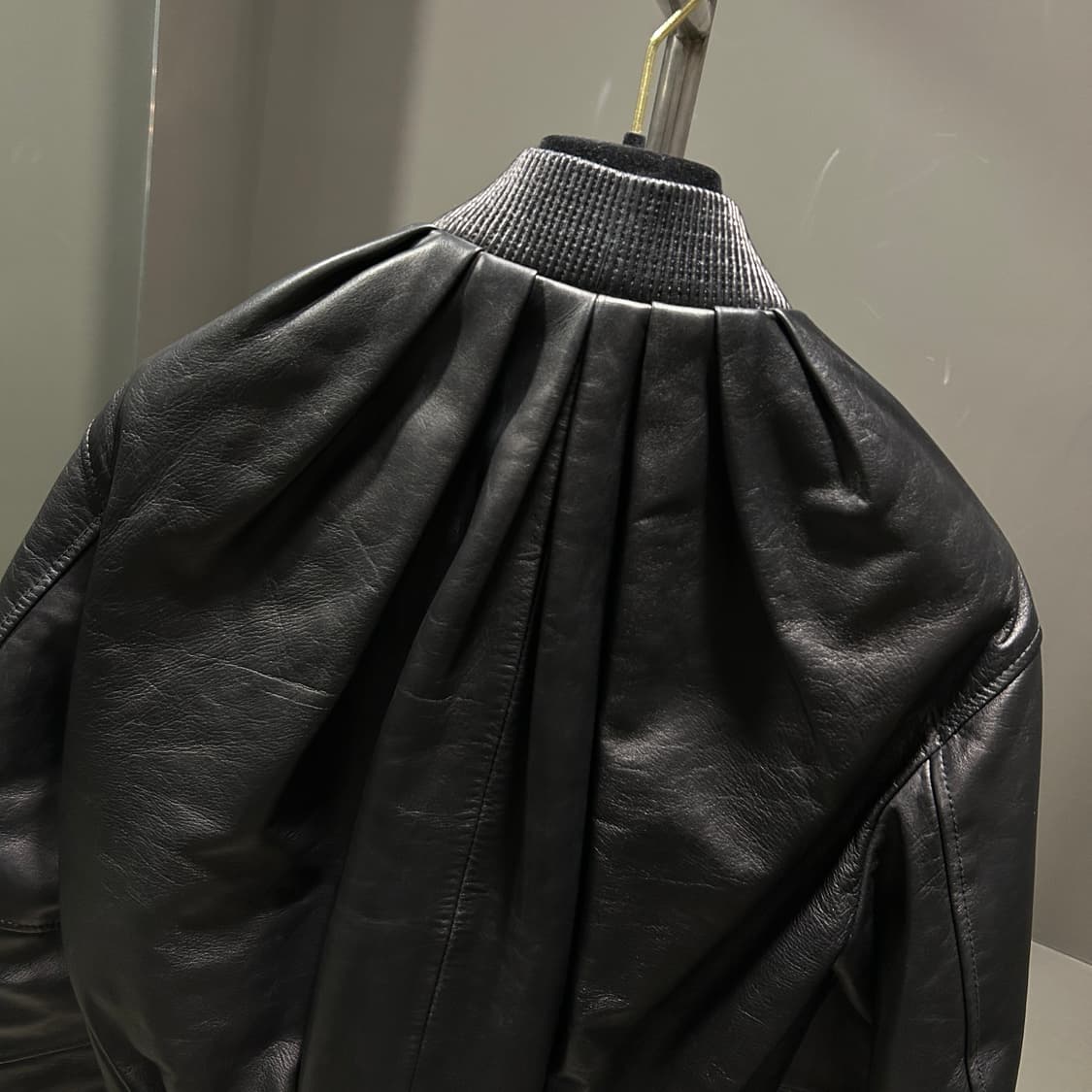 알렉산더 맥퀸 레더 봄버자켓 상품이미지5