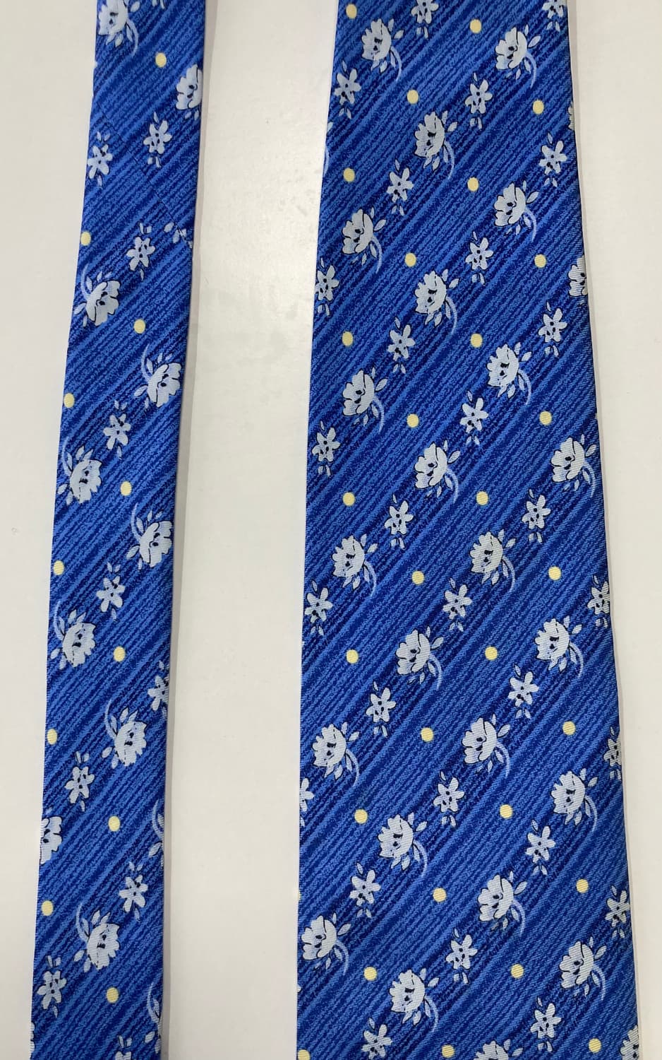 발렌티노 넥타이 상품이미지3