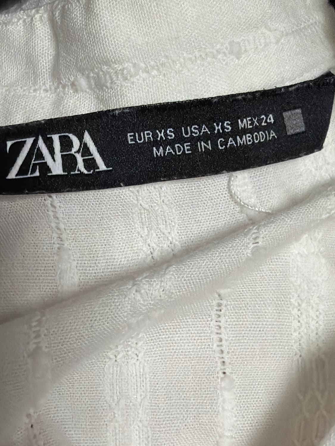 ZARA 화이트 프릴 블라우스 XS 상품이미지3