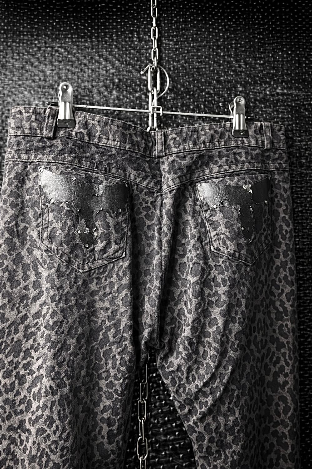 레오파드 스터드 슬림핏 팬츠 상품이미지3