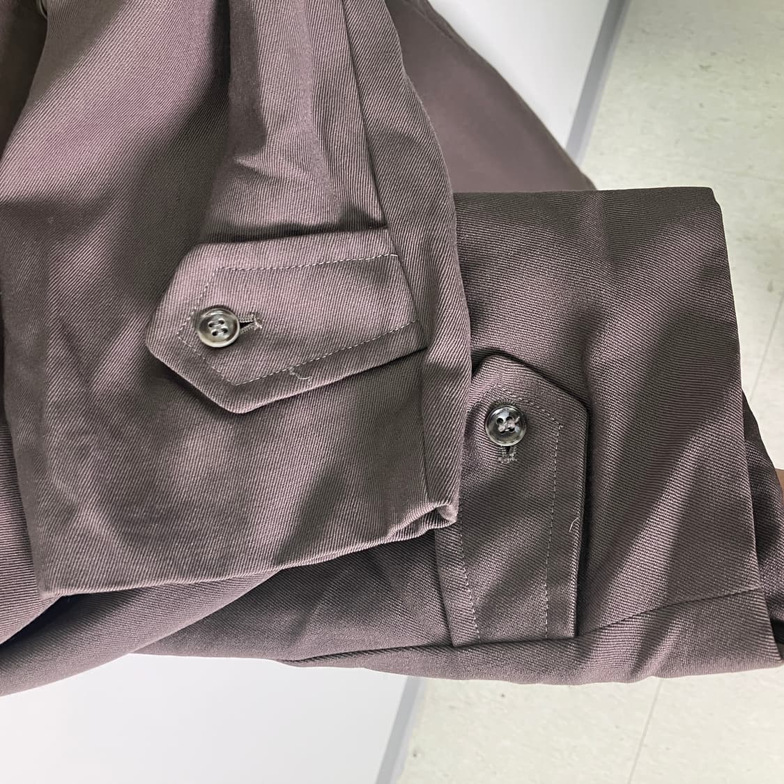 바라쿠타 다크 카키 더블 브레스티드 트렌치코트 상품이미지9