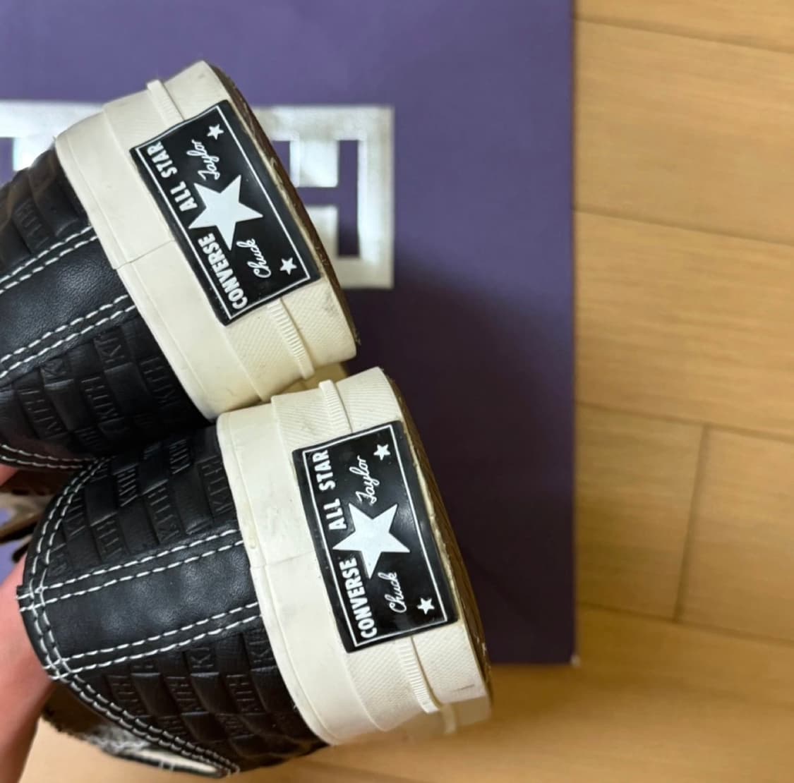 컨버스 x KITH 척테일러 1970 OX 블랙 상품이미지3