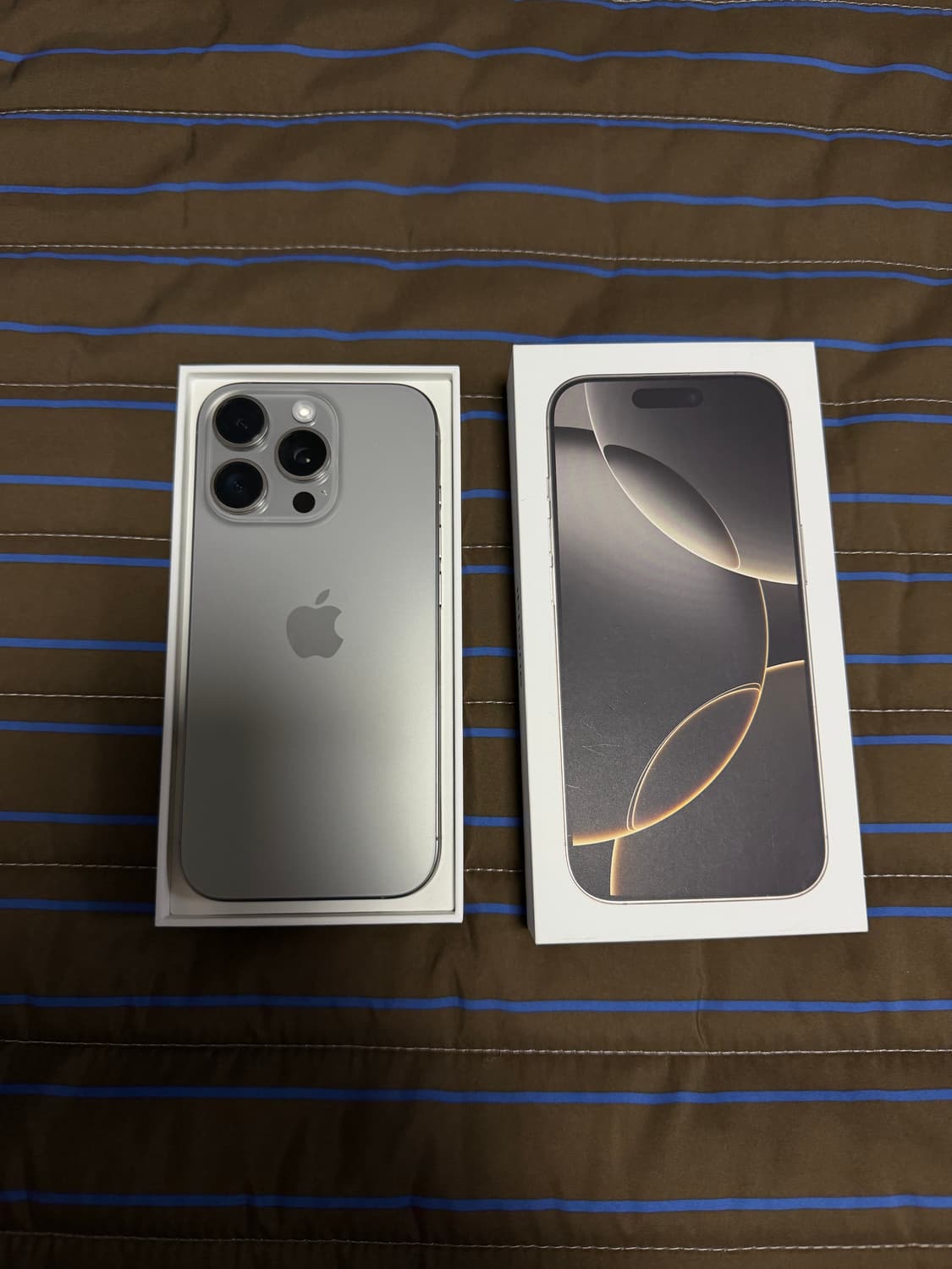 아이폰16프로 내추럴티타늄 512 상품이미지3