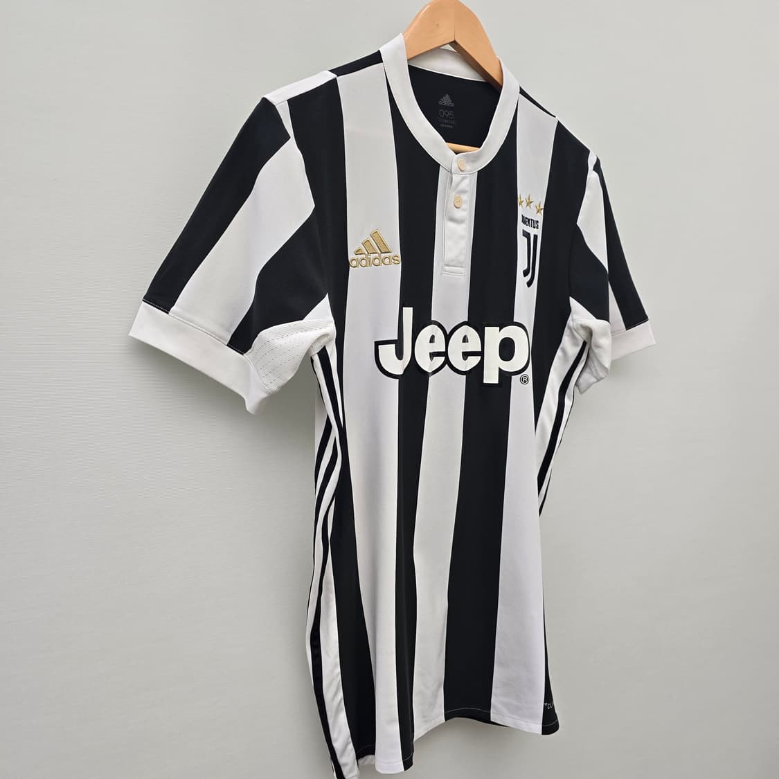 아디다스 유벤투스 17-18 홈 져지 유니폼 반팔 티셔츠 상품이미지2
