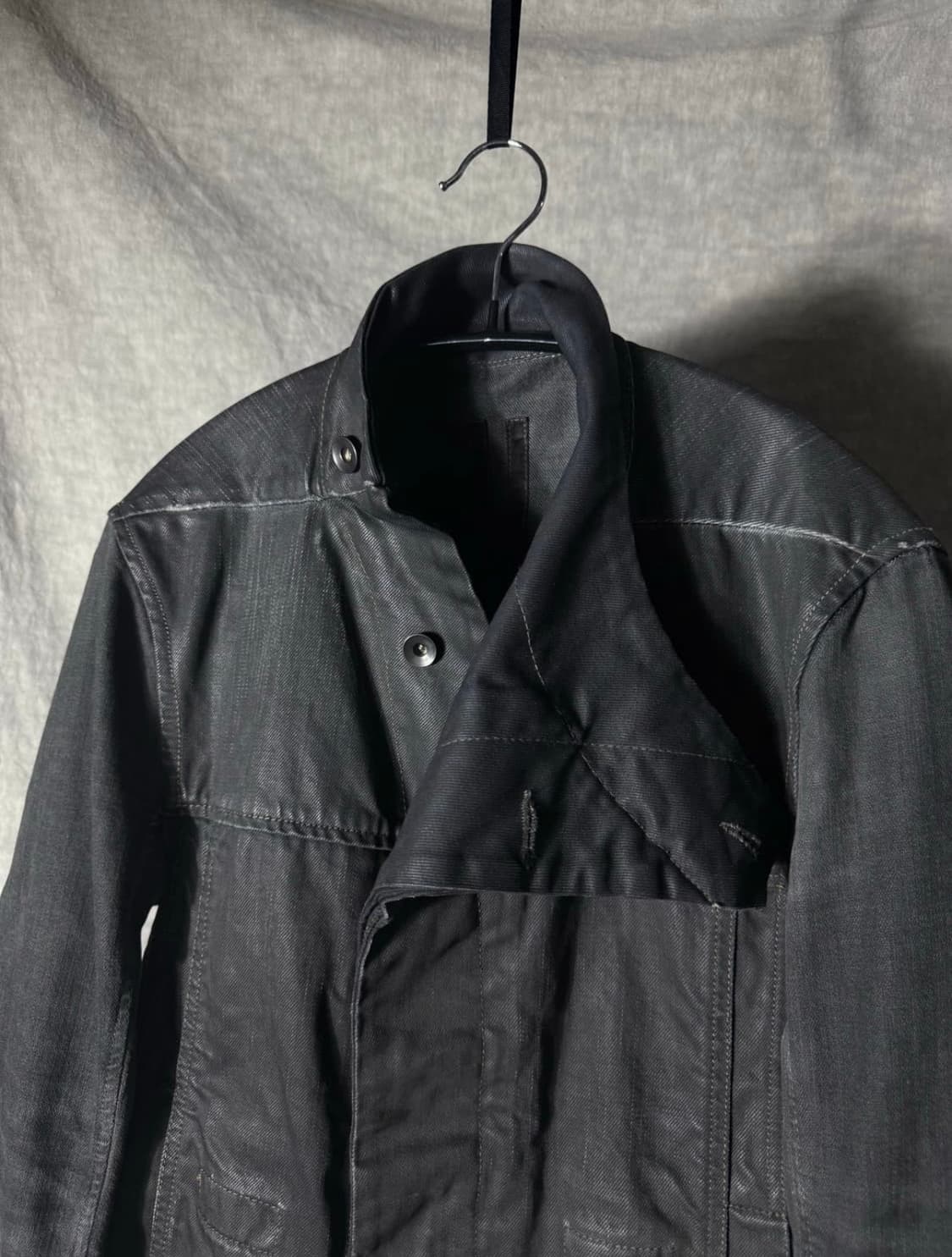 Rick Owens Waxed Denim High Neck Jacket 상품이미지5