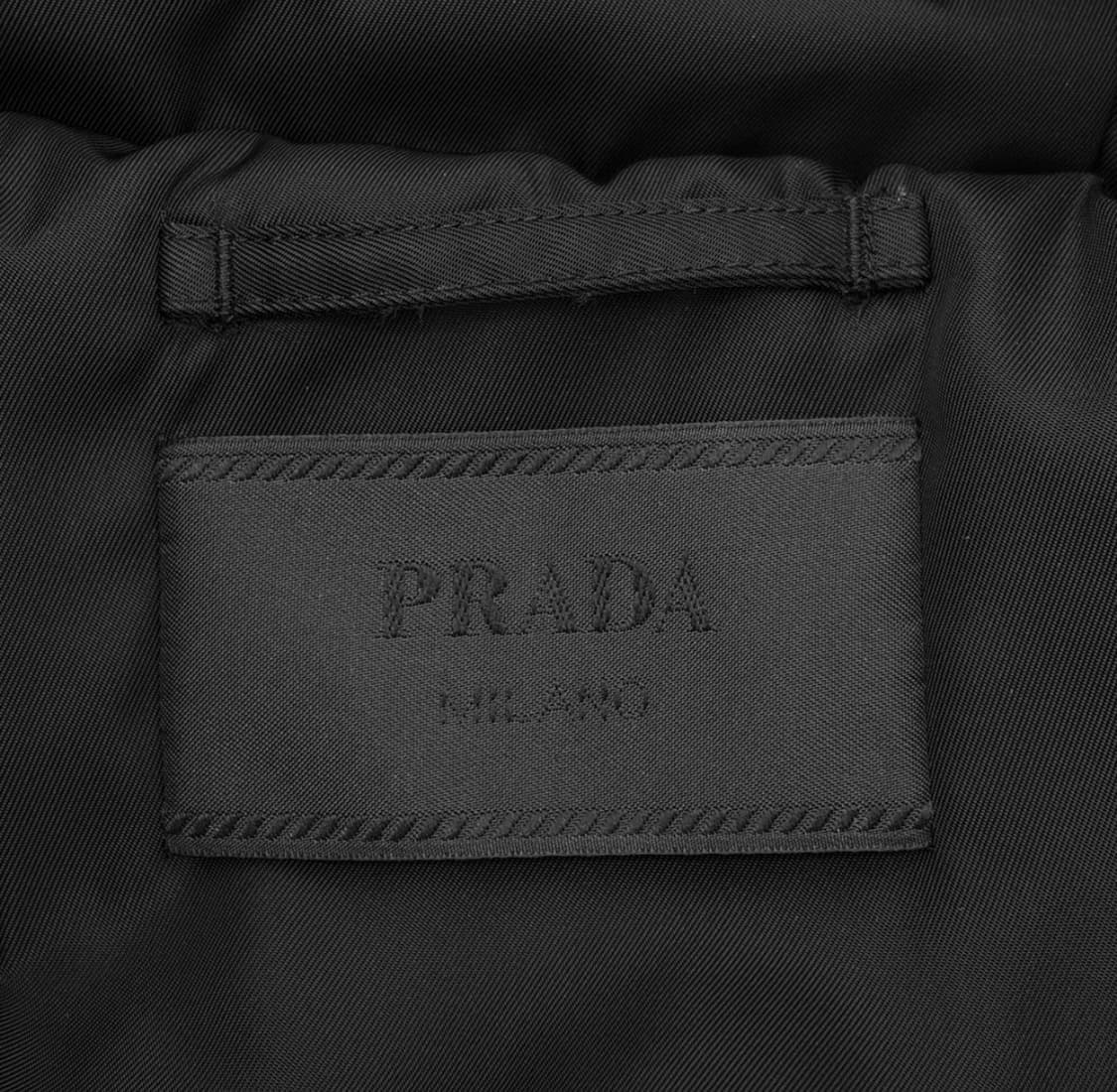 [XXL] 프라다 남성 삼각로고 리나일론 다운 코트 롱 패딩 자켓 블랙 상품이미지7