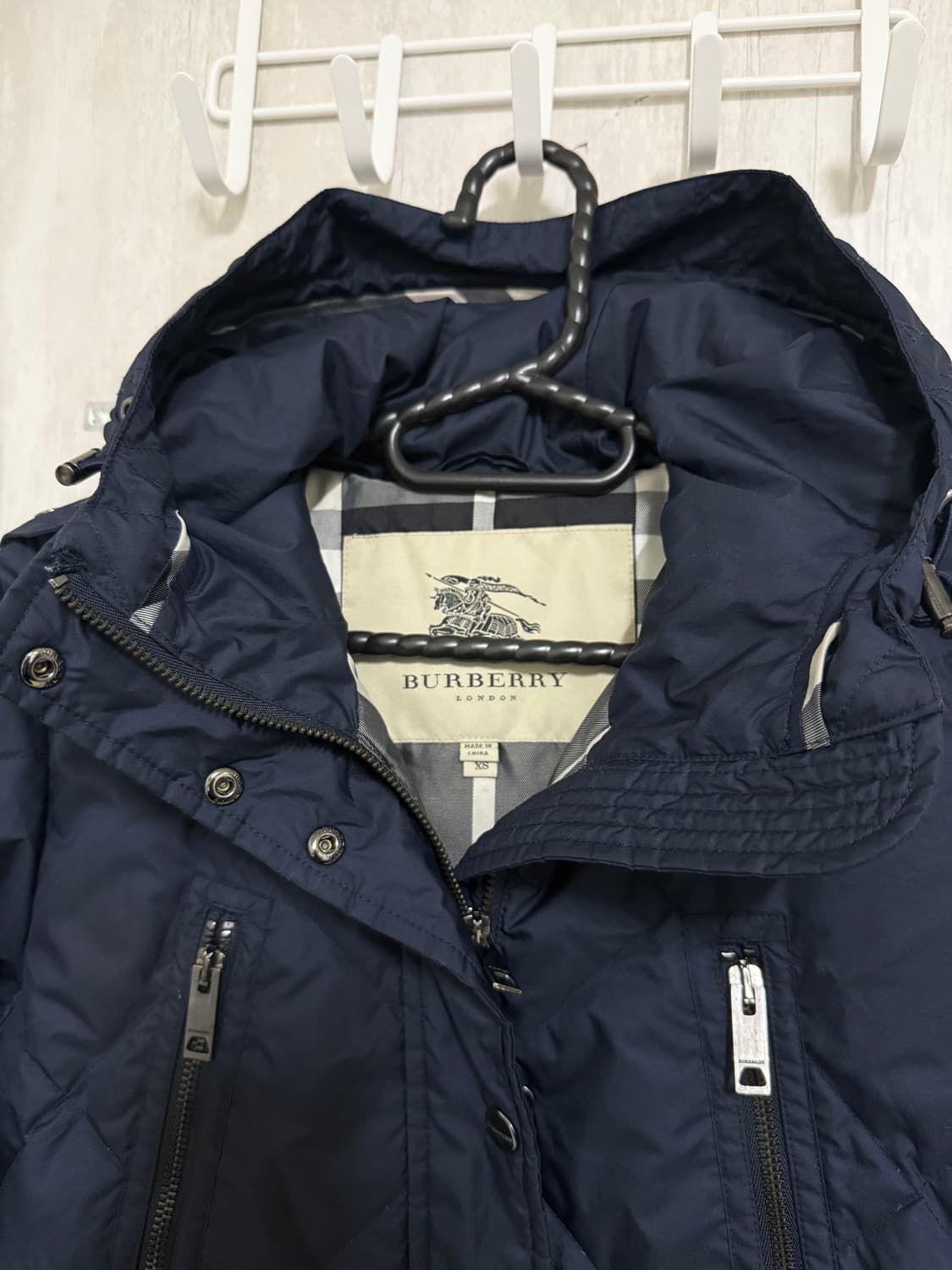 여성 XS / 버버리 퀄팅 크롭 자켓 상품이미지4