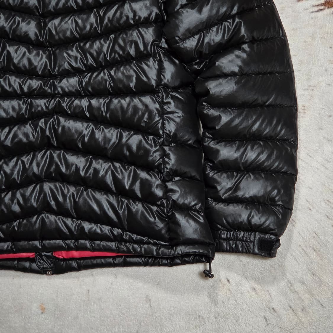 아디다스 핑크 로고 블랙 구스다운 경량 패딩 상품이미지6