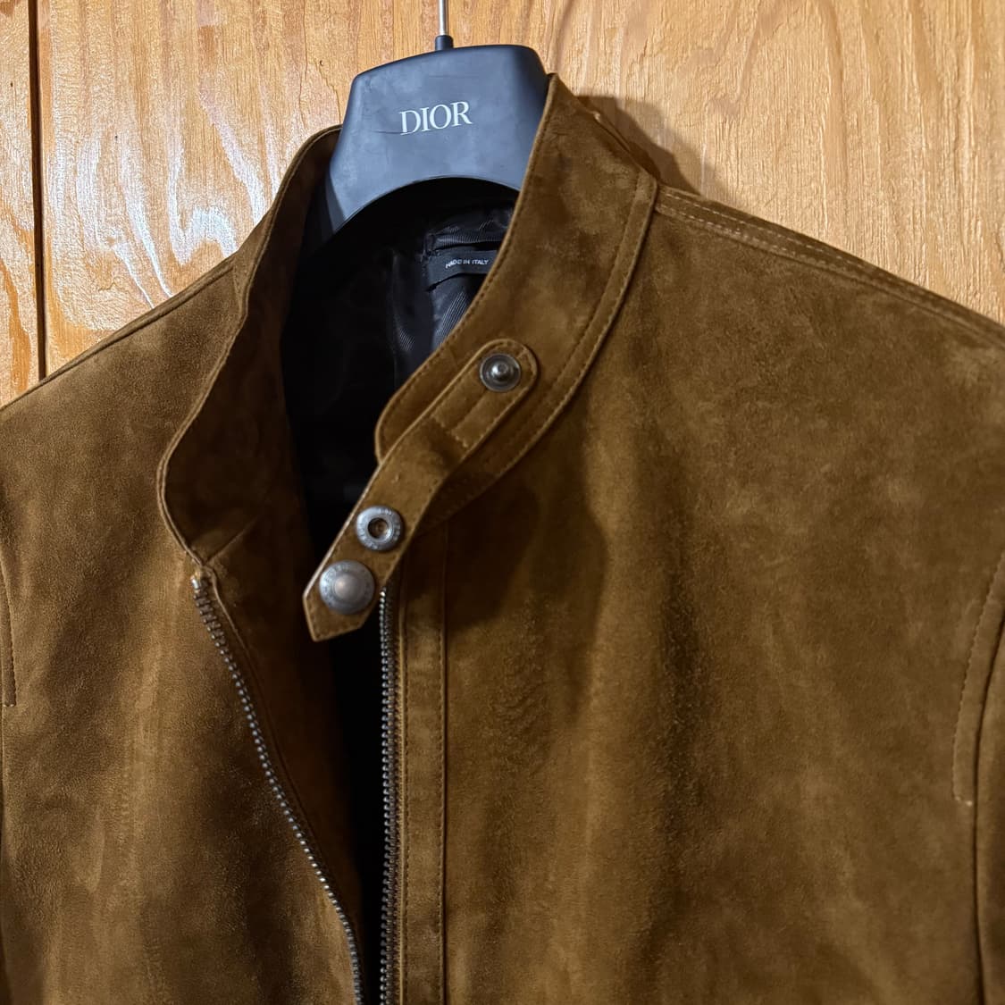 톰포드 23 S/S 스웨이드 자켓 판매 합니다. 상품이미지3