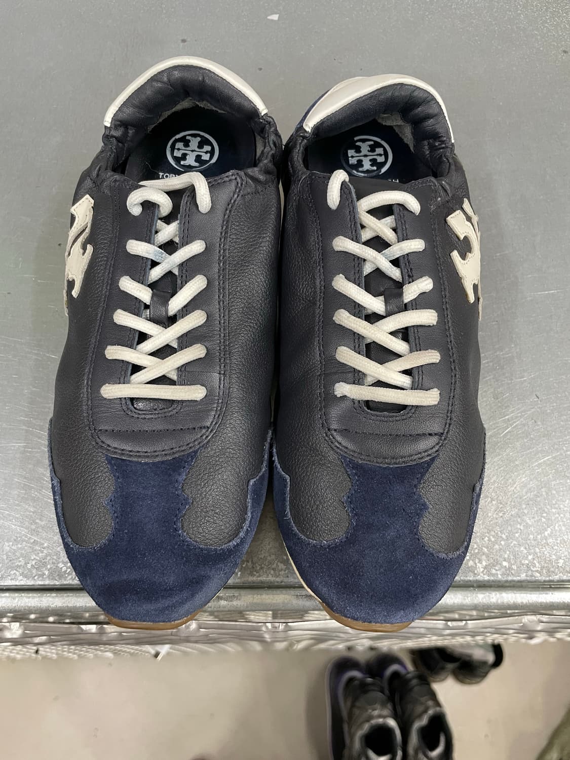 토리버치 레더 스웨이드 스니커즈 8M (gr-4695) 상품이미지4