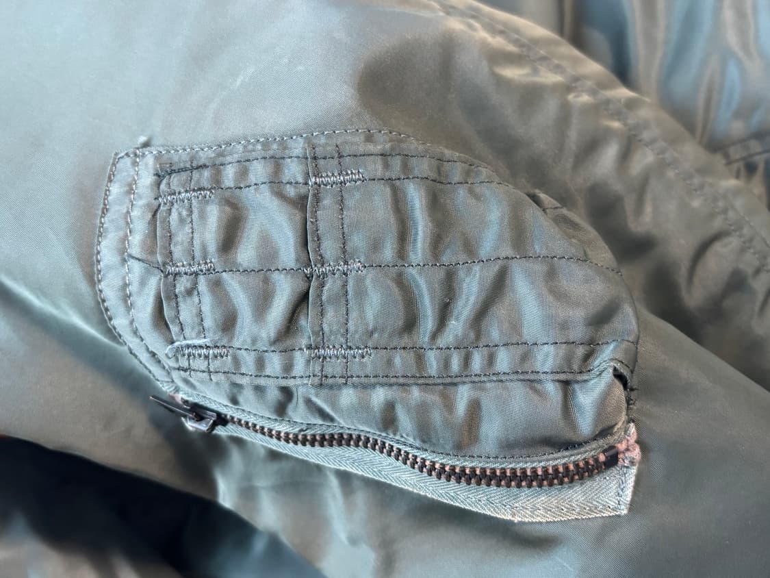 오리지널ma-1 L size 판매합니다. 상품이미지6