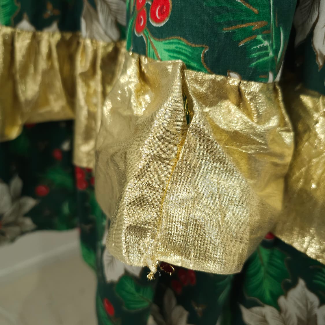 크리스마스 플라워 패턴 골드 러플 원피스 상품이미지8