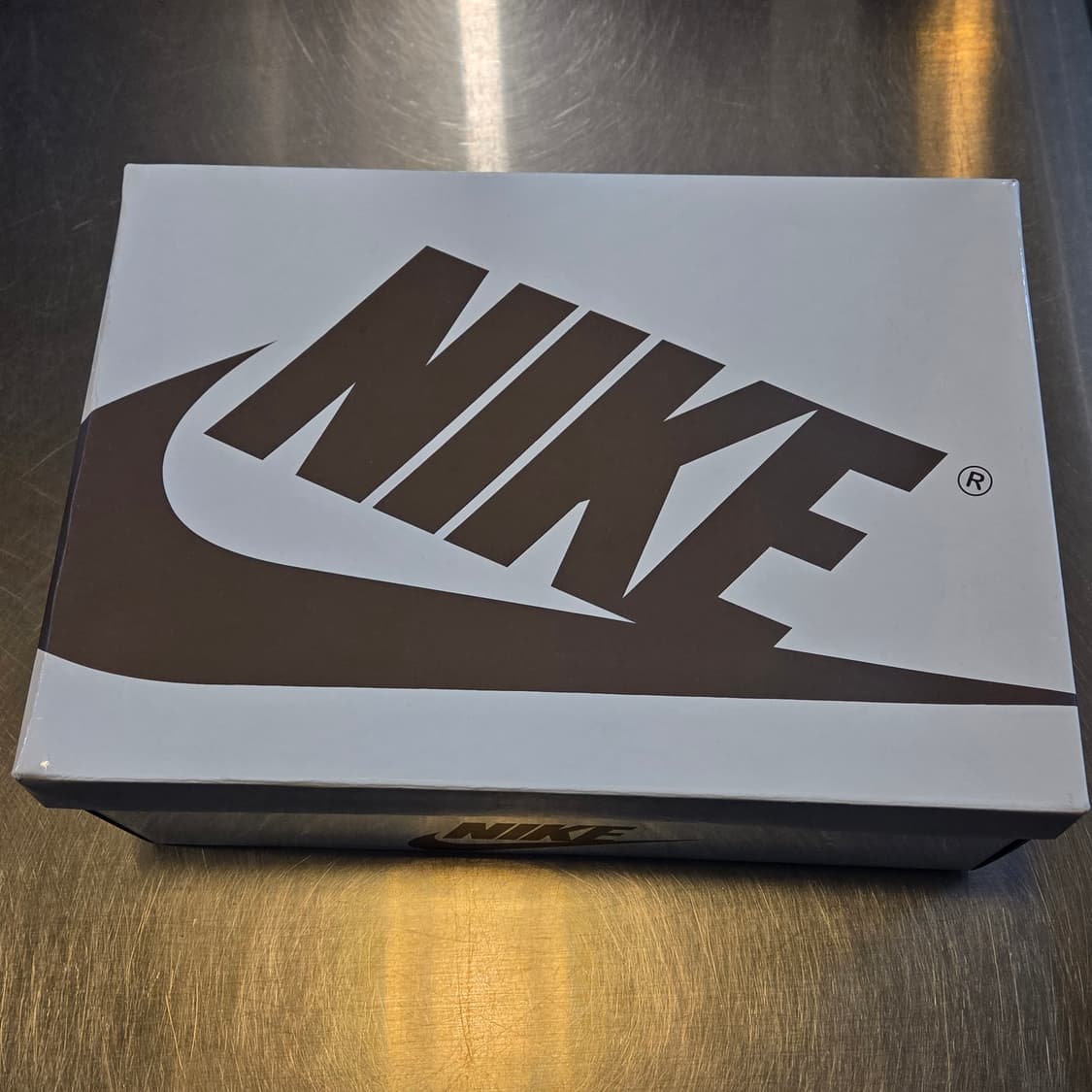 나이키 X 트래비스 스캇 조던1 로우 OG SP 리버스 올리브 (265) 상품이미지8