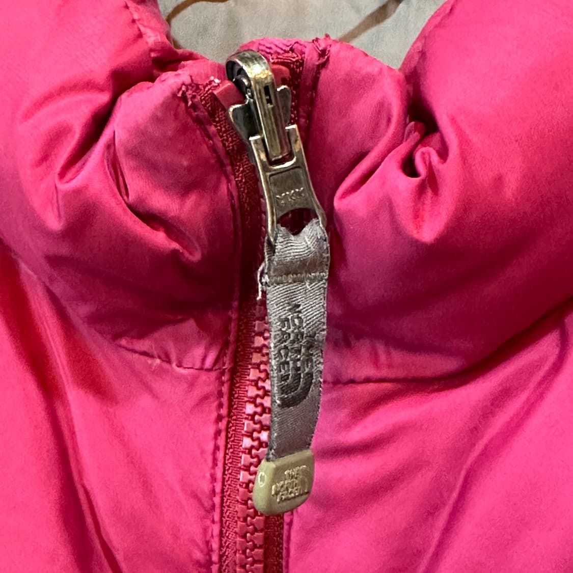 노스페이스 700 눕시 패딩 핑크 상품이미지3