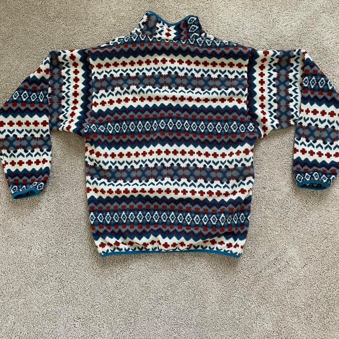 16FW 파타고니아 클래식 신칠라 스냅-티 플리스 풀오버 페어 아일 패턴 상품이미지4