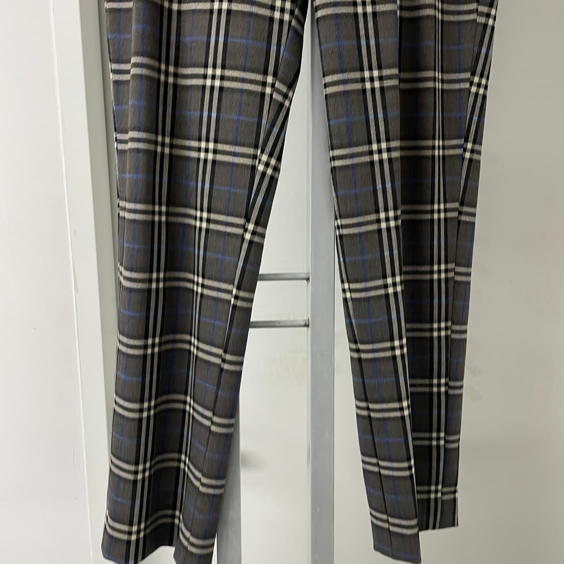 버버리 노바 체크 팬츠 그레이 10(W) 상품이미지3