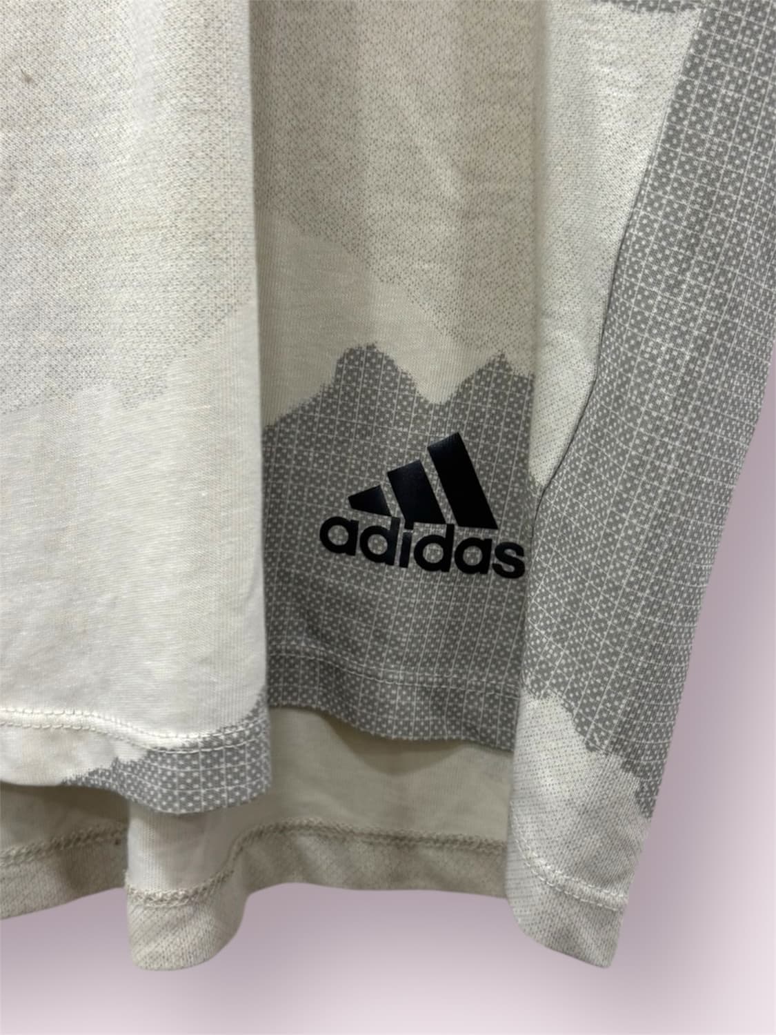 아디다스 티셔츠 XL 상품이미지3