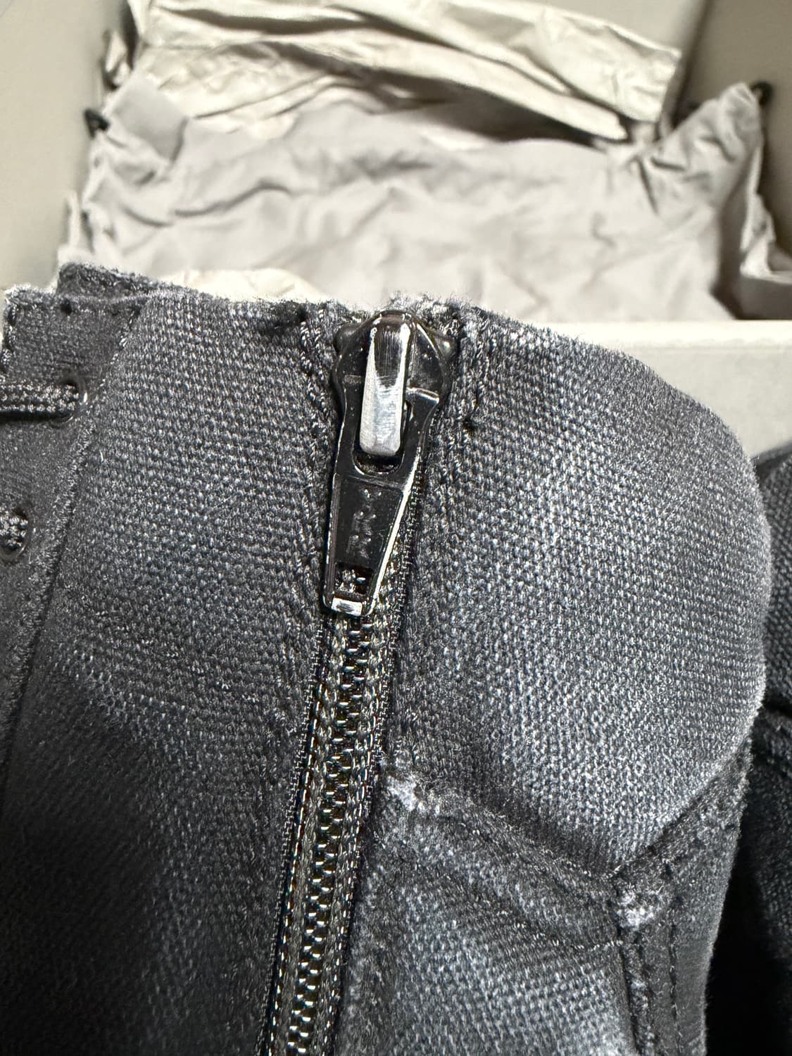 발렌시아가 컴뱃 스트라이크 E40 상품이미지4