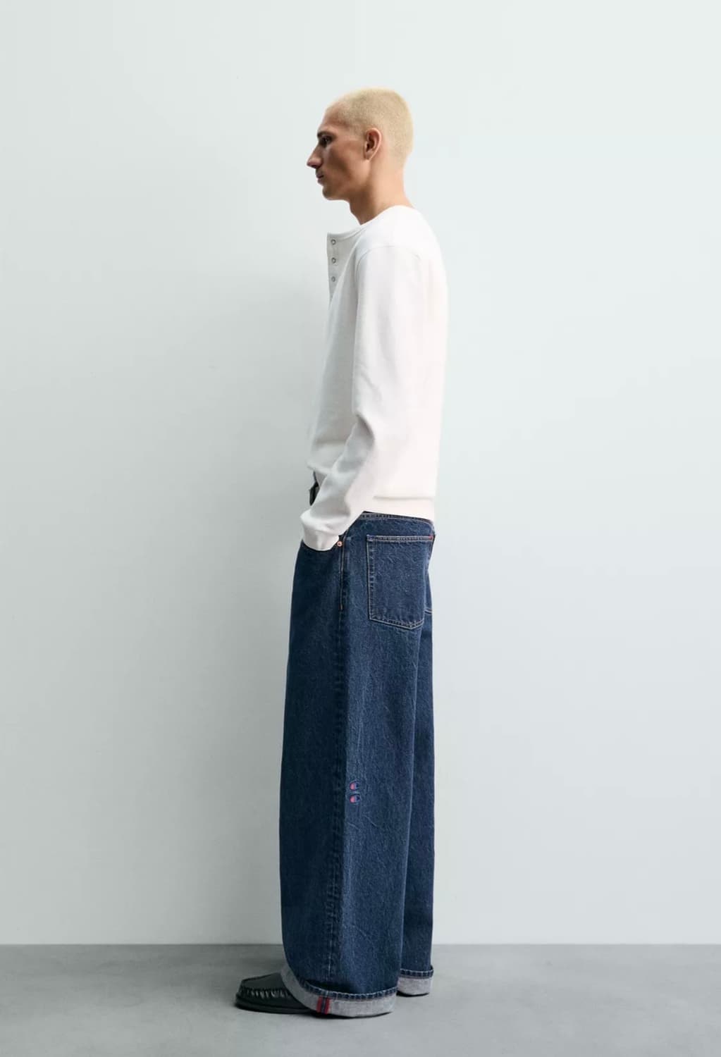 자라 x  챔피온 청바지 상품이미지2