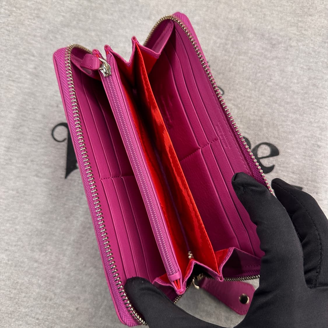 비비안웨스트우드 핑크 가죽 장지갑 상품이미지5