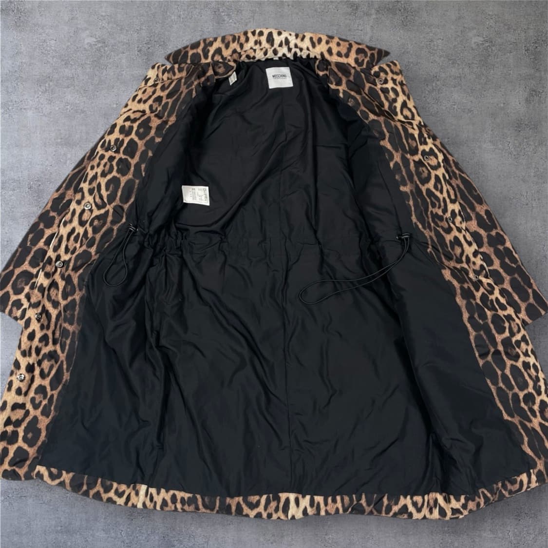 모스키노 Moschino 레오파드 프린팅 롱 패딩 코트 38 상품이미지2