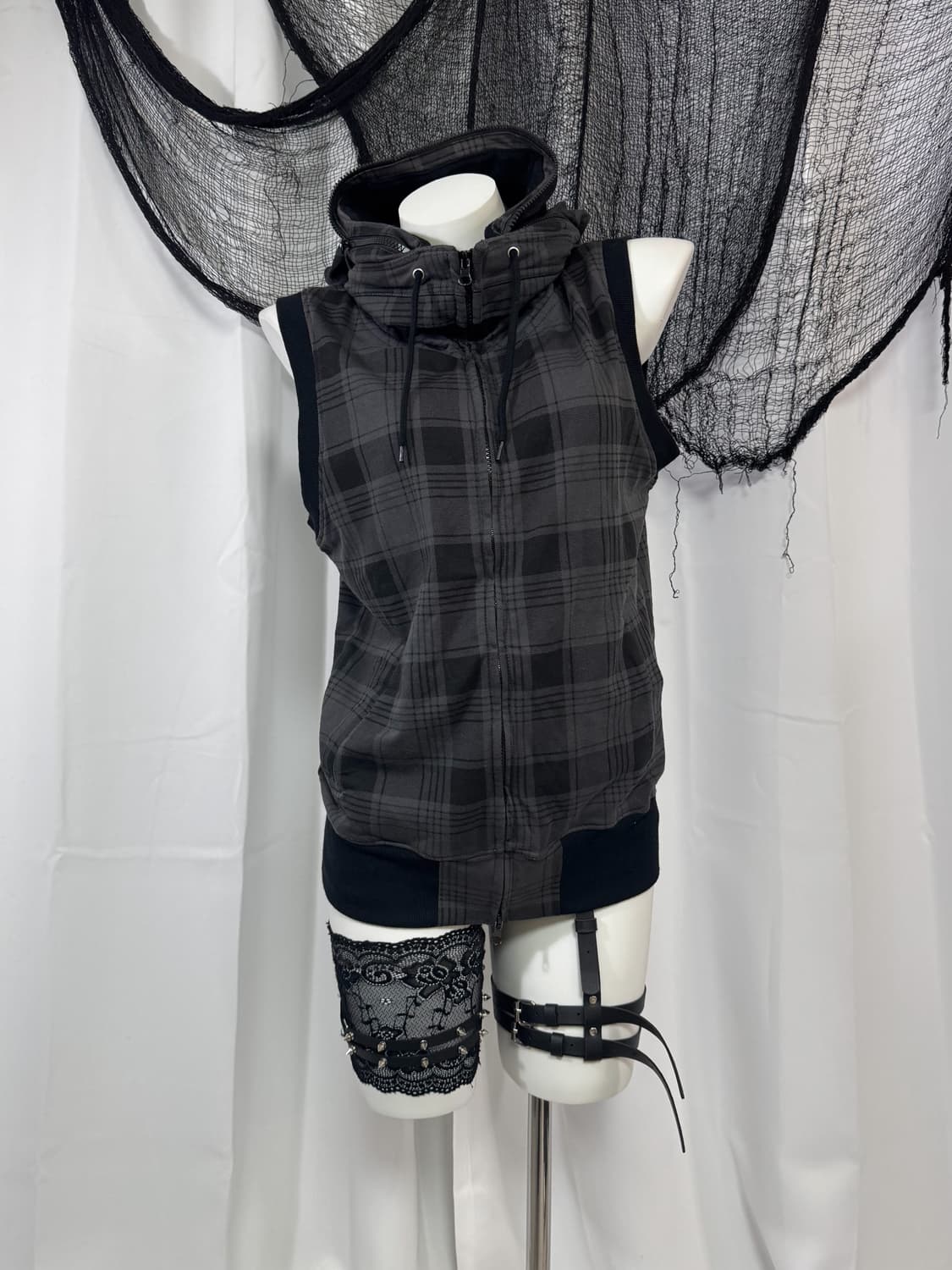 checek hood vest zip up 상품이미지2