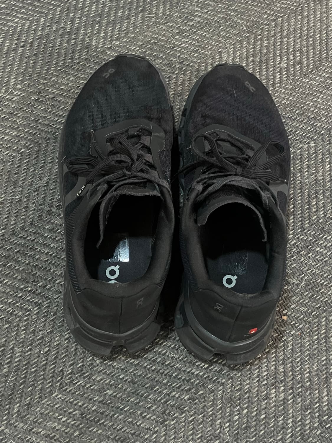 온러닝 클라우드 몬스터 285 상품이미지2