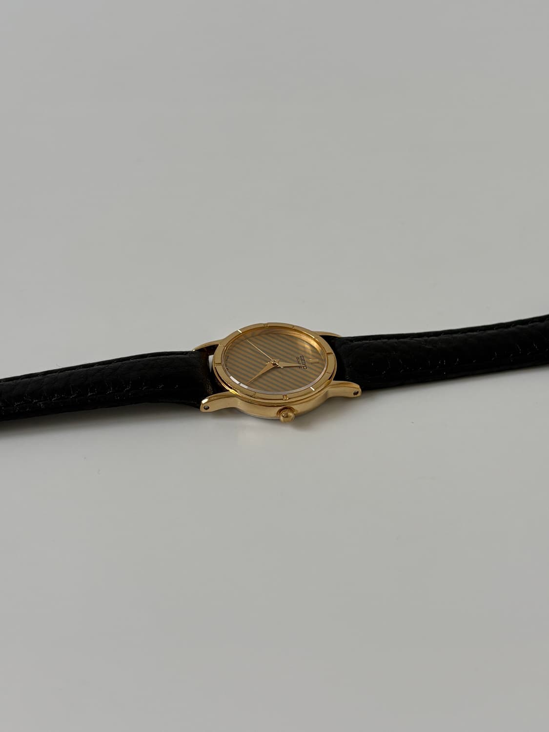 1980s Stripe Dial Gold Ladies Quartz 상품이미지5
