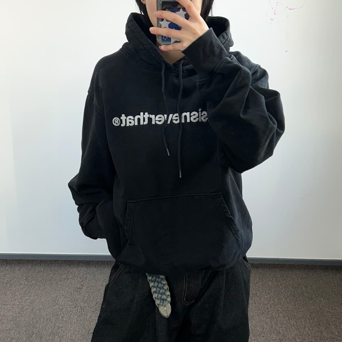 Thisisneverthat 디스이즈네버뎃 화이트로고 블랙후드티 상품이미지2