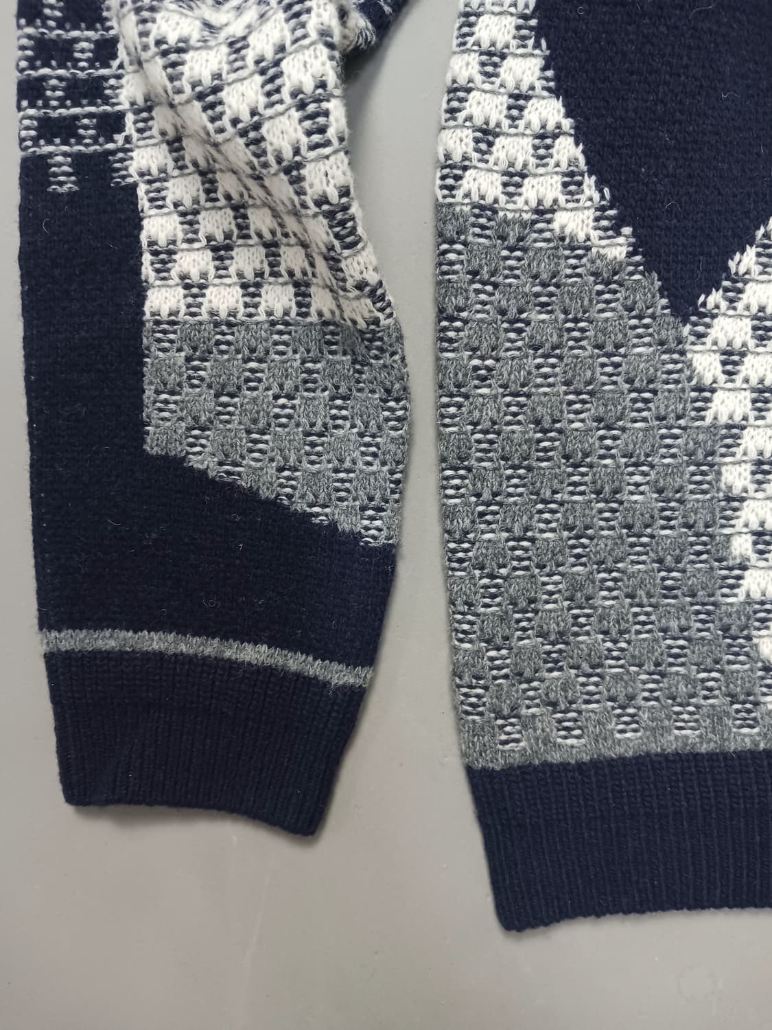 [105] 지오송지오 패턴 니트 스웨터 상품이미지4