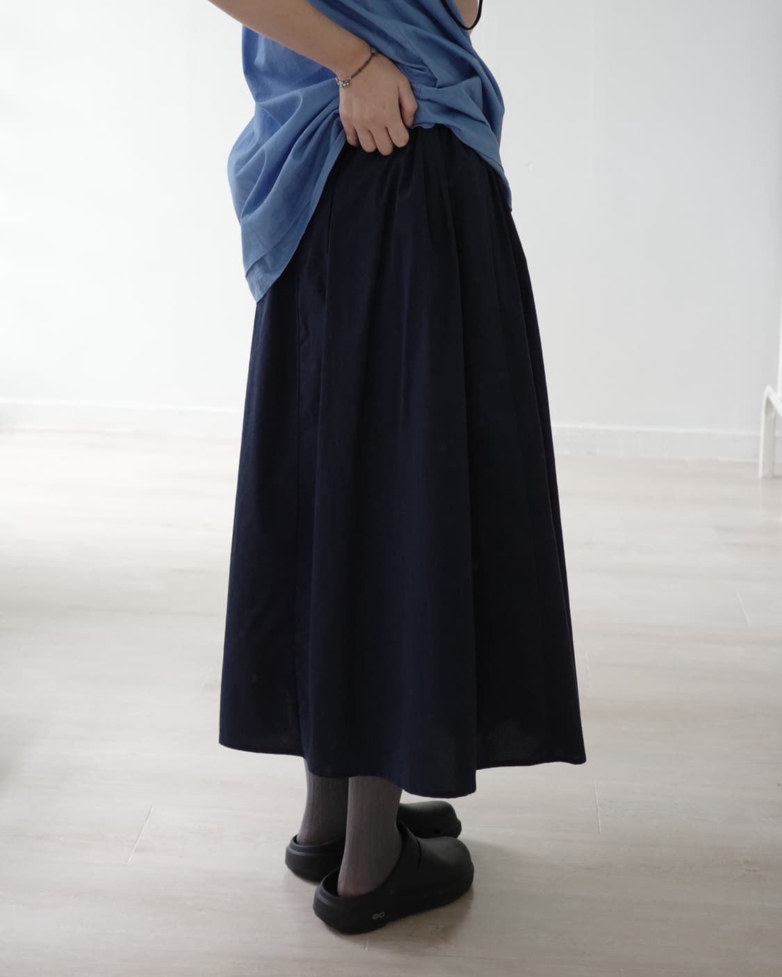  Deep navy volume cotton skirt 상품이미지3