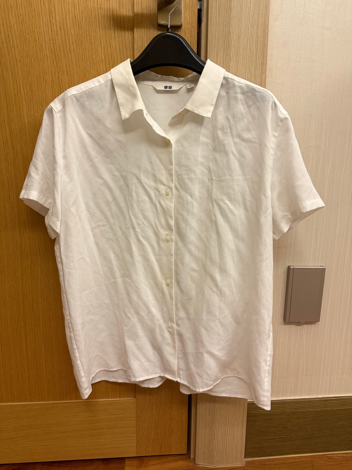 유니클로 반팔셔츠 상품이미지1