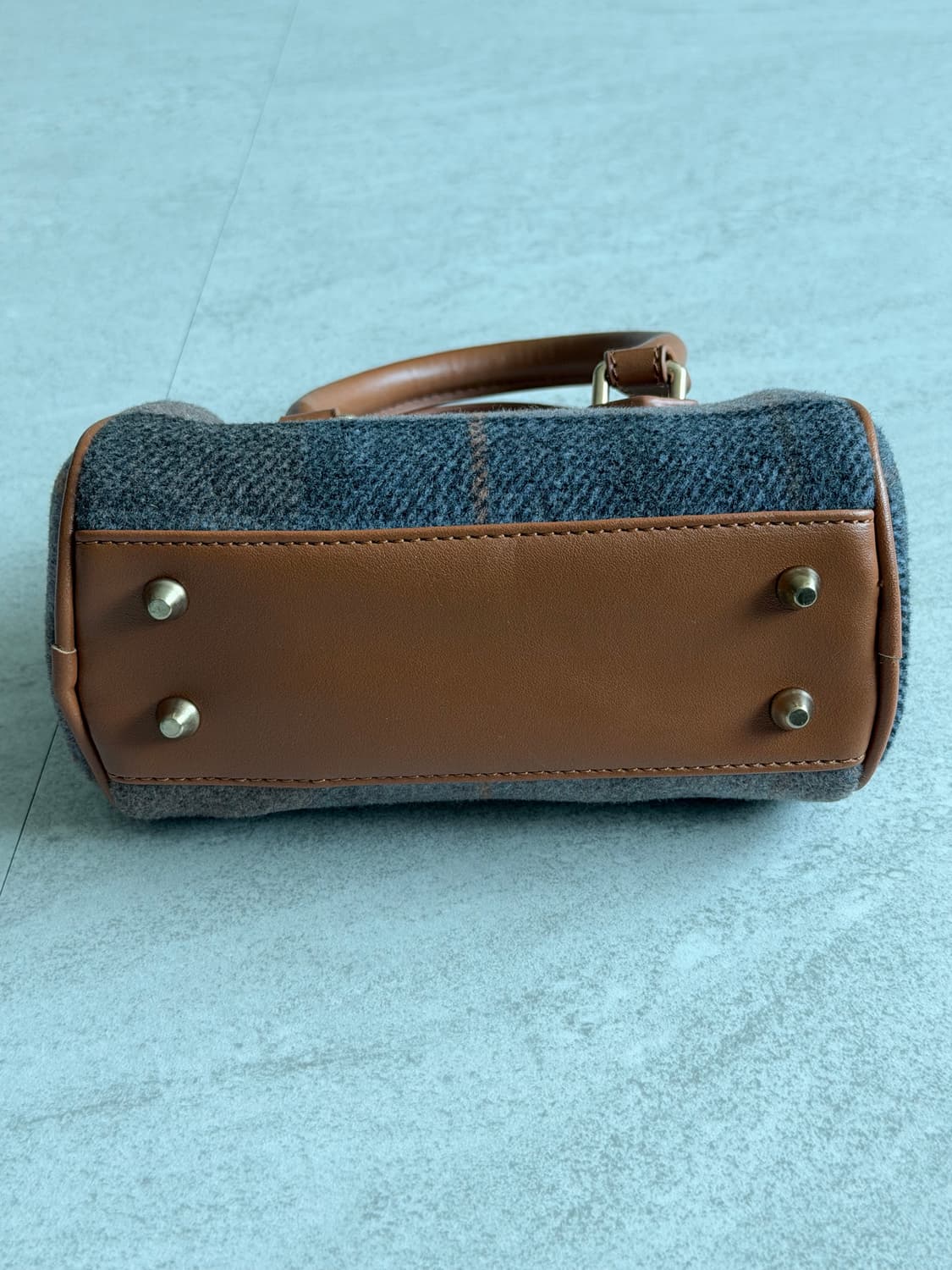 해리스 트위드 미니 크로스백 (새상품) 상품이미지4