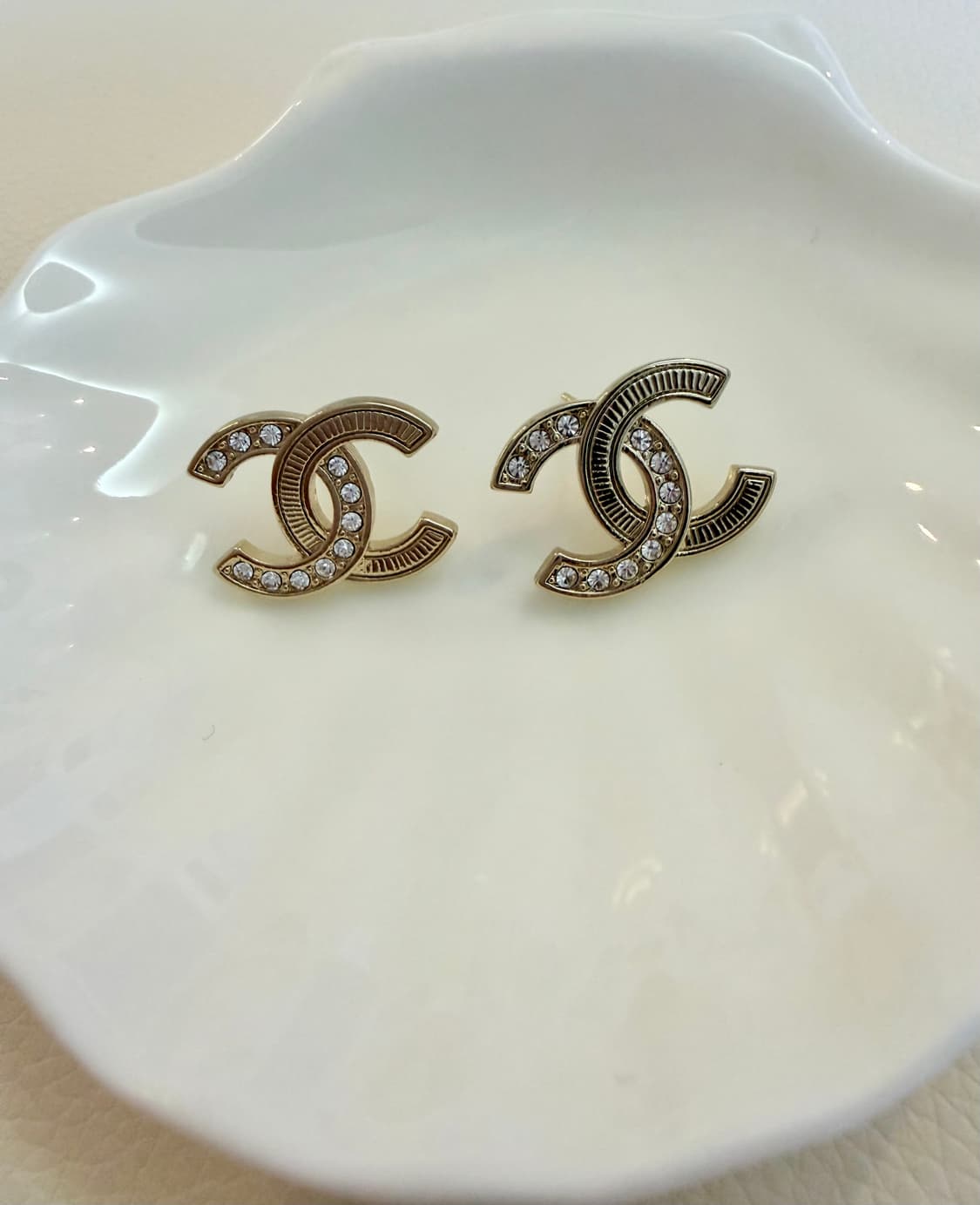 샤넬 샴페인골드 CC 언발장식 귀걸이 업사이클링 상품이미지3