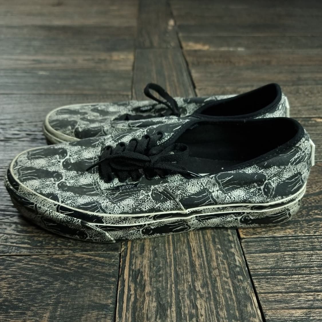 [반스 X 오프닝세레모니] 멀티 패턴 에센틱 스니커즈 M19737 상품이미지4