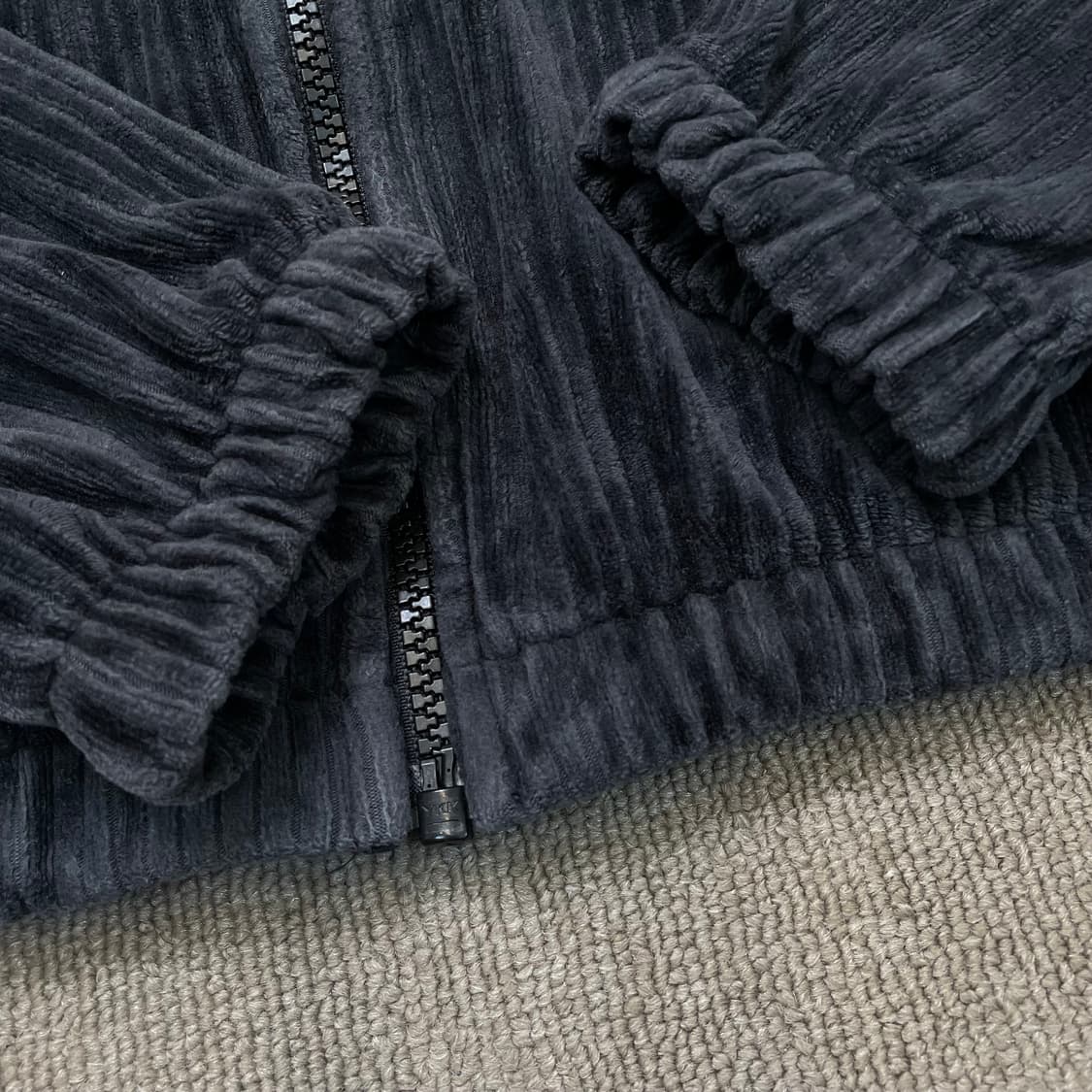  nike 나이키 우먼스 벨벳 코듀로이 집업 져지 상품이미지4