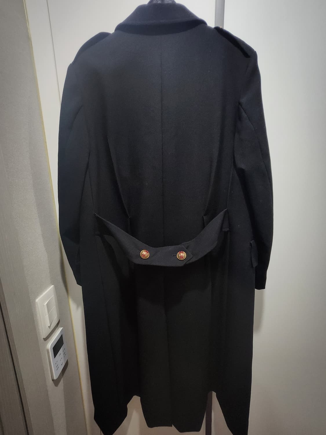 구찌 금장 밀리터리 코트 팝니다 프라다 루이비통 보테가 우영미 상품이미지3