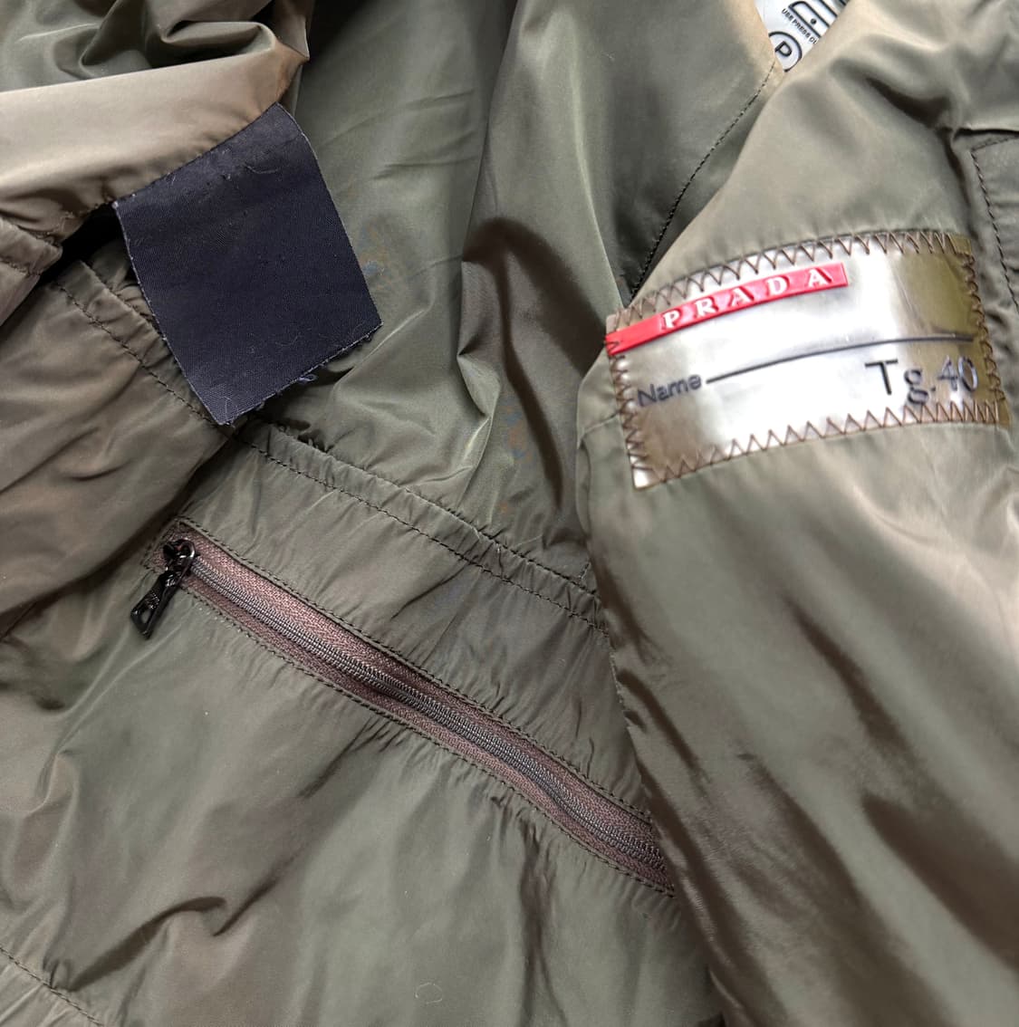 40/ 프라다 99AW 레드탭 2WAY 패딩 점퍼 상품이미지8