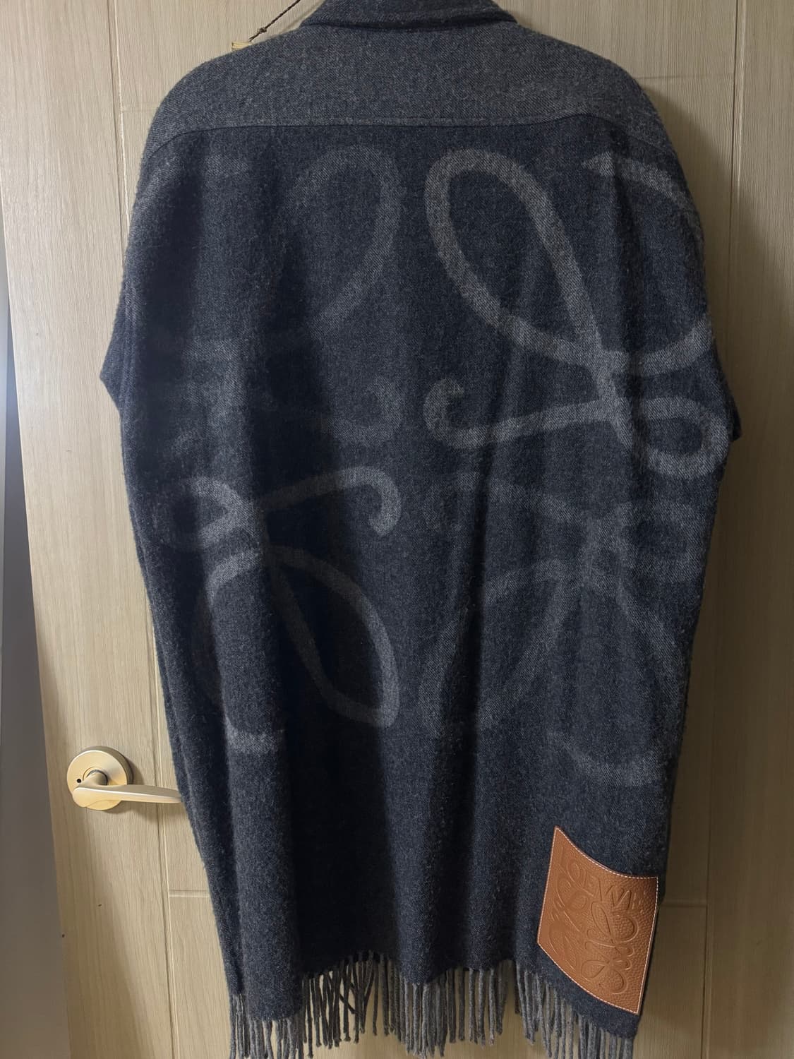 로에베 아나그램 블랭킷 셔츠 자켓 상품이미지3