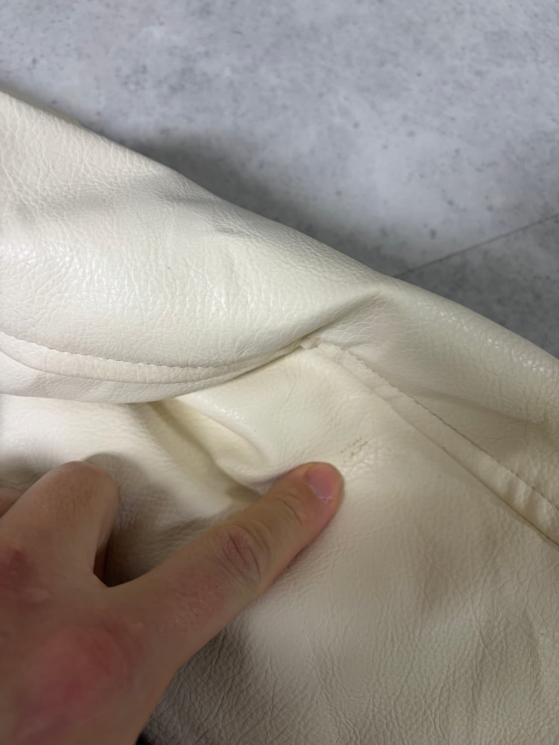 유니클로 페이크레더 바시티 자켓 상품이미지7