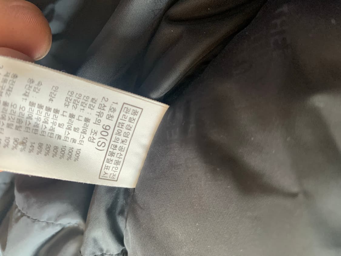 노스페이스 대장급 패딩 90사이즈 상품이미지5