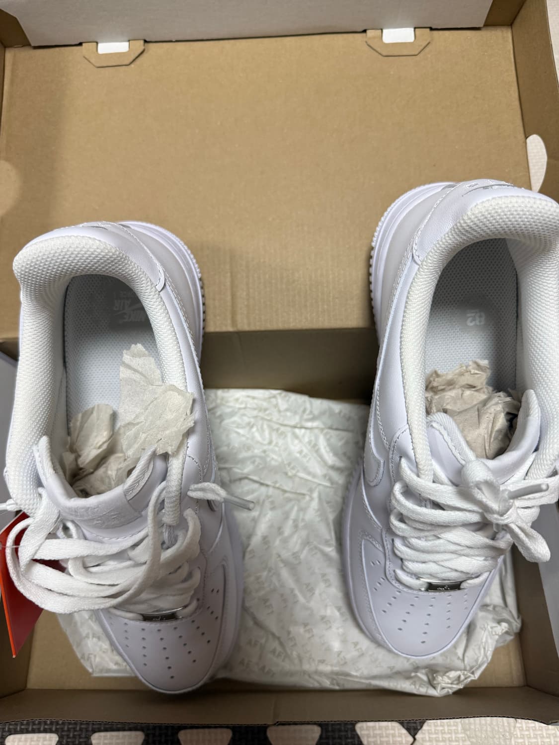 나이키 에어포스 상품이미지2