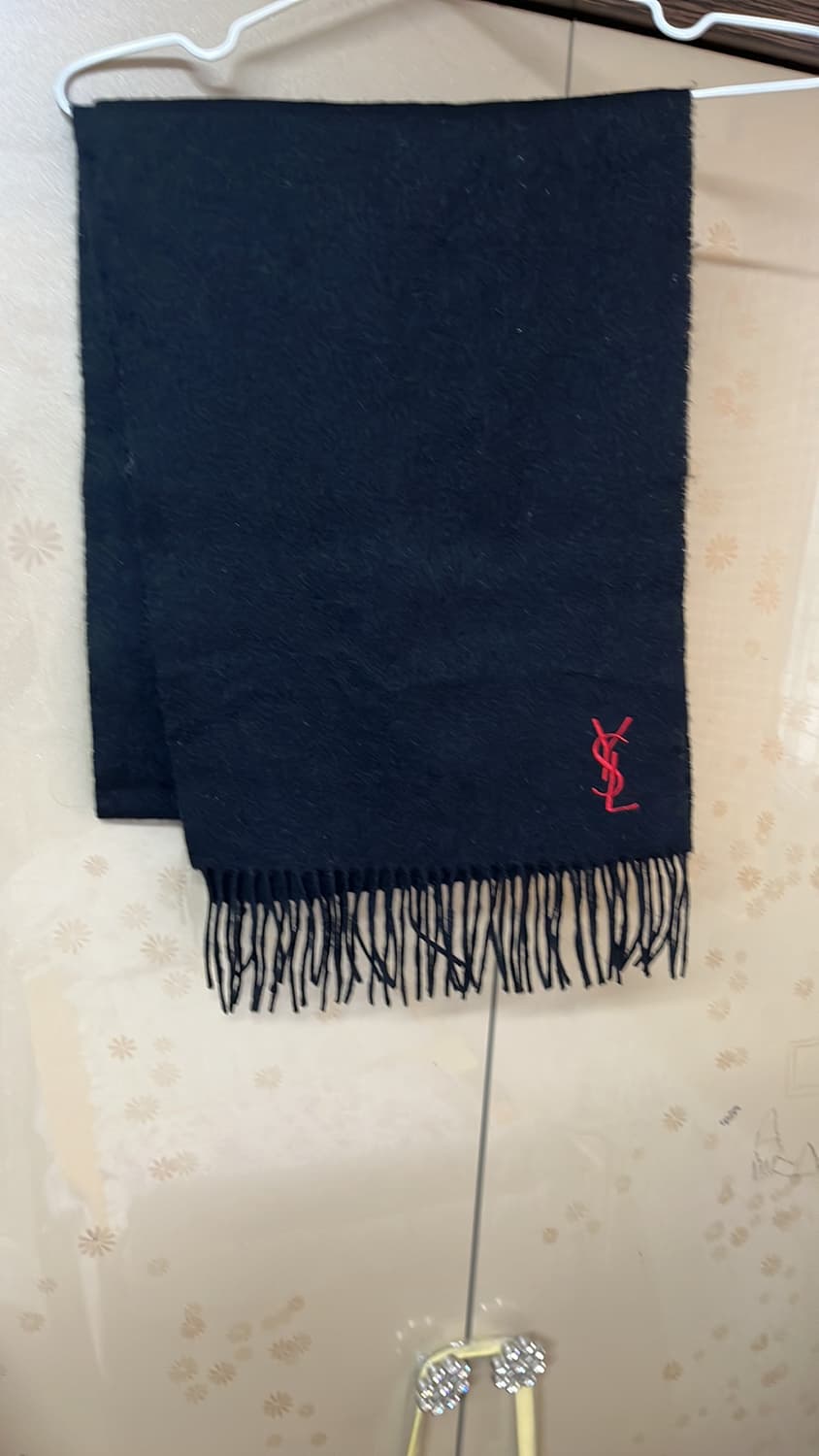 생로랑 머플러 상품이미지2