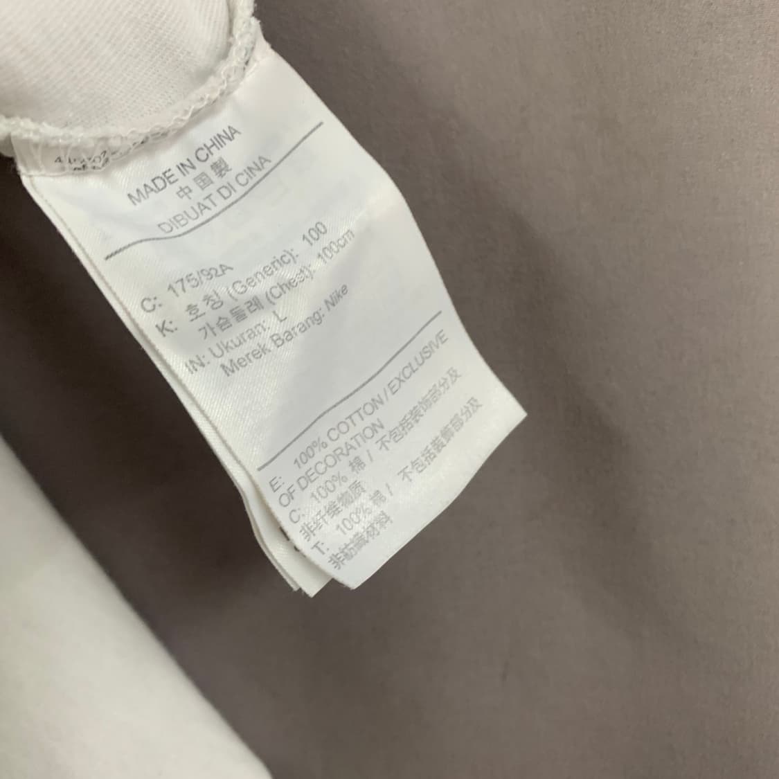 L 나이키 클럽 에센셜 멀티 스우시 반팔티 상품이미지6