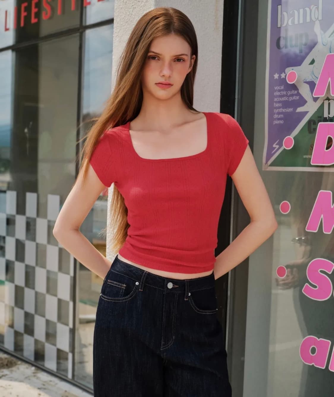 무신사스탠다드 우먼 포인텔 스퀘어 넥 캡 슬리브 티셔츠 레드 상품이미지1